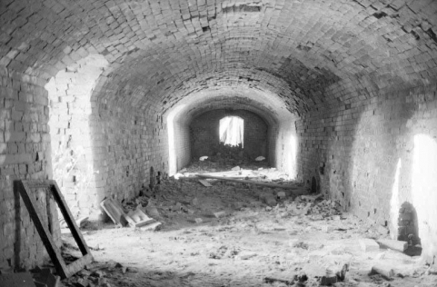 Atelier de fabrication : intérieur du four. © Région Bourgogne-Franche-Comté, Inventaire du patrimoine