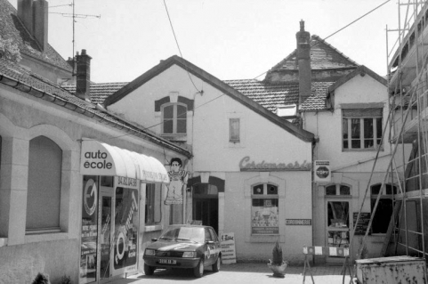 Façade antérieure du bureau. © Région Bourgogne-Franche-Comté, Inventaire du patrimoine Façade antérieure du bureau. © Région Bourgogne-Franche-Comté, Inventaire du patrimoine