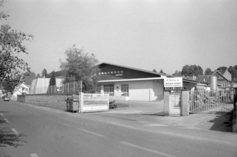Entrée ouest de l'usine : atelier de fabrication et boutique (O). © Région Bourgogne-Franche-Comté, Inventaire du patrimoine