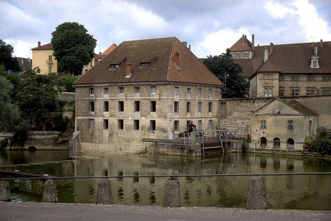 Ancien moulin et logement du fontainier. © Région Bourgogne-Franche-Comté, Inventaire du patrimoine