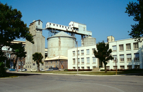 Caisses à soude (13) et laboratoire (14). © Région Bourgogne-Franche-Comté, Inventaire du patrimoine Caisses à soude (13) et laboratoire (14). © Région Bourgogne-Franche-Comté, Inventaire du patrimoine