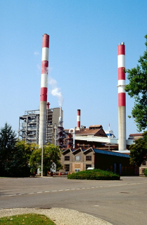 Ateliers de réparation (18) et chaufferie (19), vus du nord-est. © Région Bourgogne-Franche-Comté, Inventaire du patrimoine Ateliers de réparation (18) et chaufferie (19), vus du nord-est. © Région Bourgogne-Franche-Comté, Inventaire du patrimoine