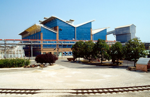 Usine d'électrolyse (37) vue du sud. © Région Bourgogne-Franche-Comté, Inventaire du patrimoine Usine d'électrolyse (37) vue du sud. © Région Bourgogne-Franche-Comté, Inventaire du patrimoine