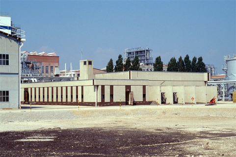 Salle de contrôle type blockaus du P79 (29). © Région Bourgogne-Franche-Comté, Inventaire du patrimoine Salle de contrôle type blockaus du P79 (29). © Région Bourgogne-Franche-Comté, Inventaire du patrimoine
