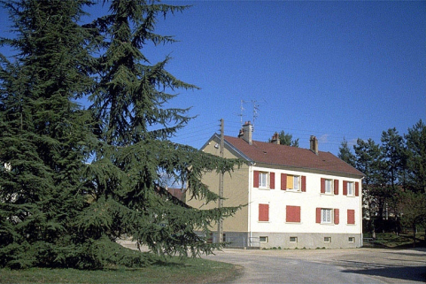 Façade postérieure. © Région Bourgogne-Franche-Comté, Inventaire du patrimoine Façade postérieure. © Région Bourgogne-Franche-Comté, Inventaire du patrimoine