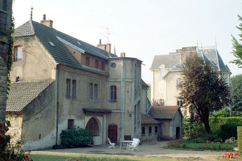 Façade postérieure du logement patronal (B). © Région Bourgogne-Franche-Comté, Inventaire du patrimoine Façade postérieure du logement patronal (B). © Région Bourgogne-Franche-Comté, Inventaire du patrimoine