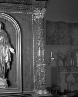 Détail : colonne de droite du retable. © Région Bourgogne-Franche-Comté, Inventaire du patrimoine