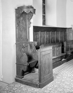 Vue de la stalle nord. © Région Bourgogne-Franche-Comté, Inventaire du patrimoine