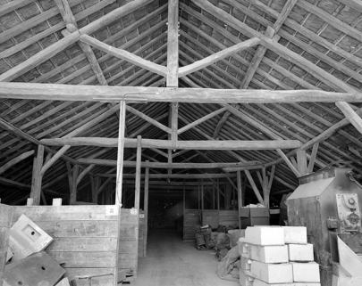 Charpente du hangar à terre (25). © Région Bourgogne-Franche-Comté, Inventaire du patrimoine