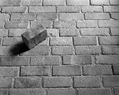 Hangar à terre (25) : détail du pavement en bois. © Région Bourgogne-Franche-Comté, Inventaire du patrimoine