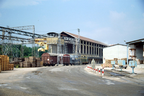 Pont-bascule (40), pont roulant (17) et hangar à terre (18). © Région Bourgogne-Franche-Comté, Inventaire du patrimoine