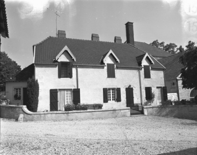 Logement patronal. Façade antérieure en 1989. © Région Bourgogne-Franche-Comté, Inventaire du patrimoine