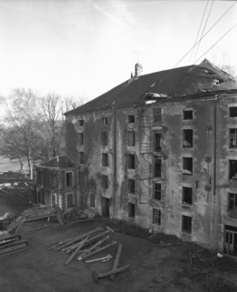 Elévation de la façade du moulin public en 1989. © Région Bourgogne-Franche-Comté, Inventaire du patrimoine