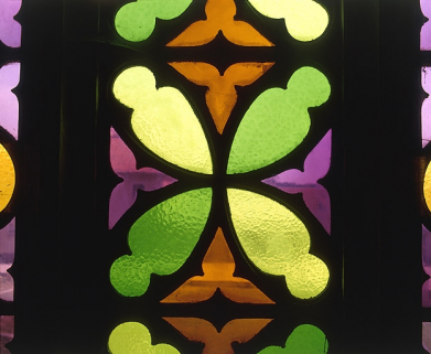 Verrière (baie 3), détail : mouchette de la lancette médiane. © Région Bourgogne-Franche-Comté, Inventaire du patrimoine