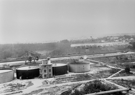 Réservoirs à saumure, en avant du port. © Région Bourgogne-Franche-Comté, Inventaire du patrimoine Réservoirs à saumure, en avant du port. © Région Bourgogne-Franche-Comté, Inventaire du patrimoine