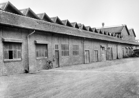 Façade des ateliers de réparation (ATM). © Région Bourgogne-Franche-Comté, Inventaire du patrimoine Façade des ateliers de réparation (ATM). © Région Bourgogne-Franche-Comté, Inventaire du patrimoine