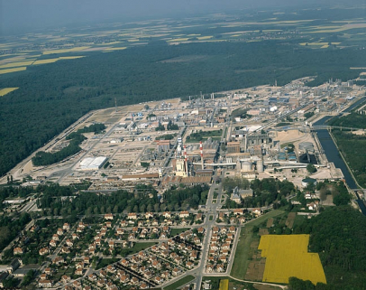 L'usine vue de l'est, photographie aérienne. © Région Bourgogne-Franche-Comté, Inventaire du patrimoine L'usine vue de l'est, photographie aérienne. © Région Bourgogne-Franche-Comté, Inventaire du patrimoine