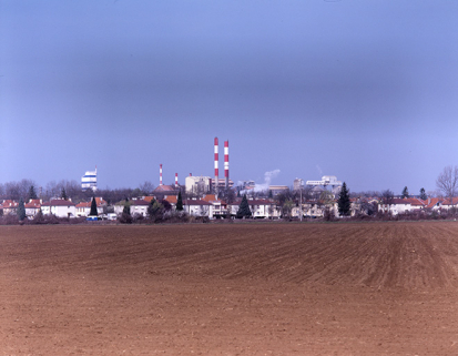 L'usine et la cité ouvrière de Tavaux vues du sud-est. © Région Bourgogne-Franche-Comté, Inventaire du patrimoine L'usine et la cité ouvrière de Tavaux vues du sud-est. © Région Bourgogne-Franche-Comté, Inventaire du patrimoine