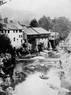 Façade de la scierie et du moulin sur la Bienne. © Région Bourgogne-Franche-Comté, Inventaire du patrimoine