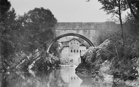 Molinges - Chassal (Jura). Pont des fours à chaux. © Région Bourgogne-Franche-Comté, Inventaire du patrimoine