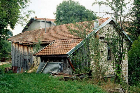Façades postérieure et latérale droite. © Région Bourgogne-Franche-Comté, Inventaire du patrimoine