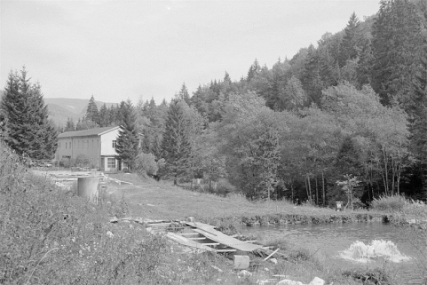 Vue d'ensemble depuis le sud-ouest. © Région Bourgogne-Franche-Comté, Inventaire du patrimoine