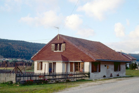 Vue générale de la fromagerie de la Bourbe, commune des Rousses. © Région Bourgogne-Franche-Comté, Inventaire du patrimoine