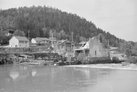 Vestiges, côté Bienne. © Région Bourgogne-Franche-Comté, Inventaire du patrimoine