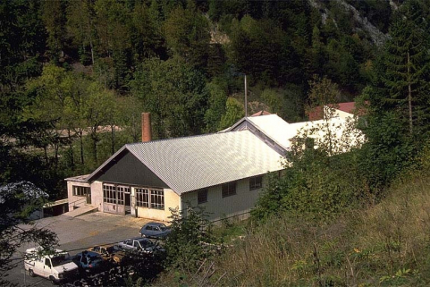 Vue plongeante sur la façade antérieure. © Région Bourgogne-Franche-Comté, Inventaire du patrimoine