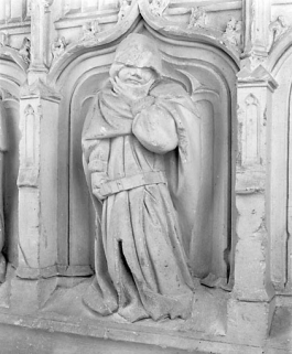 Détail : face nord, 3ème pleurant (en partant de la gauche). © Région Bourgogne-Franche-Comté, Inventaire du patrimoine