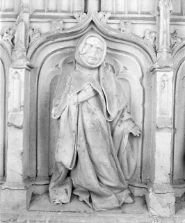 Détail : face nord, 6ème pleurant (en partant de la gauche). © Région Bourgogne-Franche-Comté, Inventaire du patrimoine