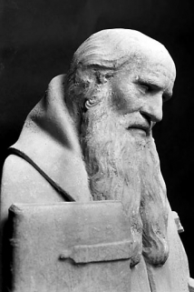 Le buste, de trois quarts. © Région Bourgogne-Franche-Comté, Inventaire du patrimoine