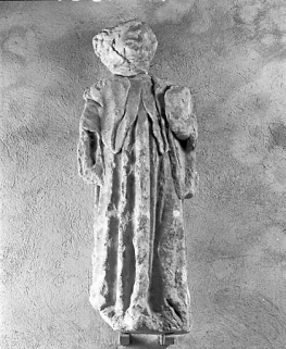 Deuxième statue : vue de trois quarts. © Région Bourgogne-Franche-Comté, Inventaire du patrimoine