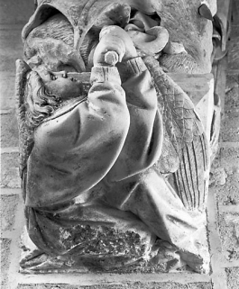 Détail : l'ange de profil. © Région Bourgogne-Franche-Comté, Inventaire du patrimoine
