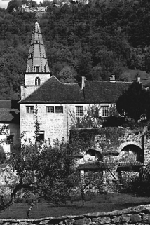Face sud des bâtiments à l'est du cloître. © Région Bourgogne-Franche-Comté, Inventaire du patrimoine