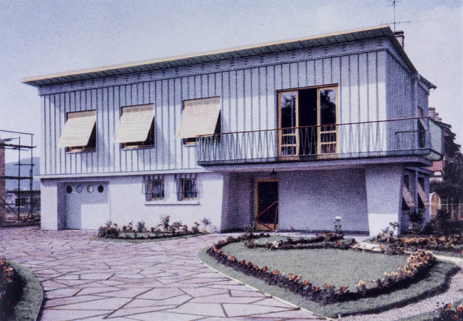 Exemple de construction dans les années 1950 : maison (non localisée). © Région Bourgogne-Franche-Comté, Inventaire du patrimoine