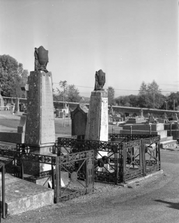 Tombeaux des maîtres de forges Stéphane-Eugène et Joseph Roland. © Région Bourgogne-Franche-Comté, Inventaire du patrimoine