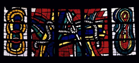 Baie n° 3 : lance et corde du supplice. © Région Bourgogne-Franche-Comté, Inventaire du patrimoine