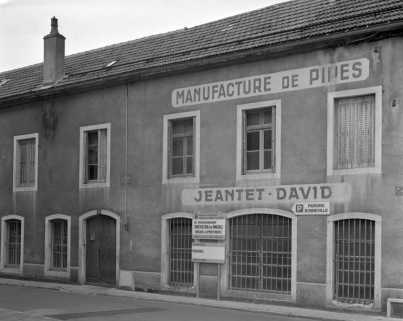 Détail de la façade antérieure. © Région Bourgogne-Franche-Comté, Inventaire du patrimoine