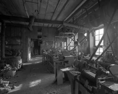 Intérieur de l'atelier d'ébauchage, depuis l'entrée. © Région Bourgogne-Franche-Comté, Inventaire du patrimoine