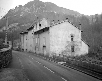 Logement et séchoir à ébauchons. © Région Bourgogne-Franche-Comté, Inventaire du patrimoine Logement et séchoir à ébauchons. © Région Bourgogne-Franche-Comté, Inventaire du patrimoine