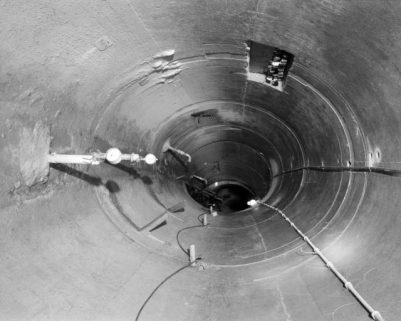 Système d'auscultation du barrage : réseaux piézomètrique et de drainage. © Région Bourgogne-Franche-Comté, Inventaire du patrimoine Système d'auscultation du barrage : réseaux piézomètrique et de drainage. © Région Bourgogne-Franche-Comté, Inventaire du patrimoine