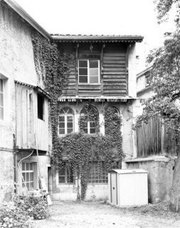 Atelier de fabrication (anciennes écuries et fenil). © Région Bourgogne-Franche-Comté, Inventaire du patrimoine Atelier de fabrication (anciennes écuries et fenil). © Région Bourgogne-Franche-Comté, Inventaire du patrimoine