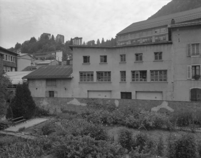 Atelier de fabrication au 9 rue Regad. Atelier en location. © Région Bourgogne-Franche-Comté, Inventaire du patrimoine Atelier de fabrication au 9 rue Regad. Atelier en location. © Région Bourgogne-Franche-Comté, Inventaire du patrimoine