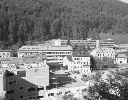 Site récent : vue d'ensemble. © Région Bourgogne-Franche-Comté, Inventaire du patrimoine Site récent : vue d'ensemble. © Région Bourgogne-Franche-Comté, Inventaire du patrimoine