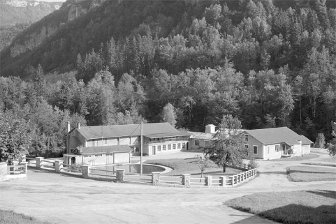 Ancienne usine, vue depuis le nord-ouest. © Région Bourgogne-Franche-Comté, Inventaire du patrimoine