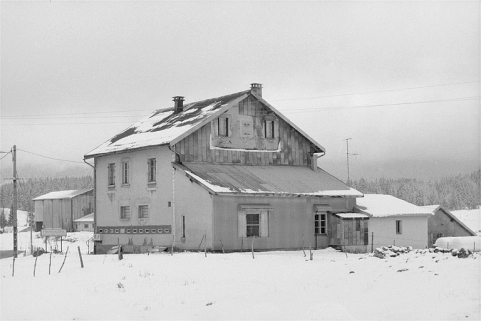 Fromagerie : façades postérieure et latérale droite. © Région Bourgogne-Franche-Comté, Inventaire du patrimoine