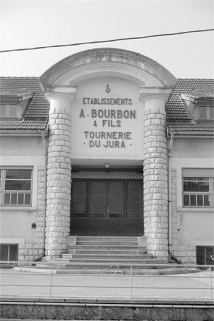 Porte principale. © Région Bourgogne-Franche-Comté, Inventaire du patrimoine