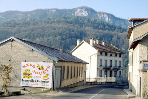Façade antérieure de l'atelier de fabrication et du logement patronal. © Région Bourgogne-Franche-Comté, Inventaire du patrimoine