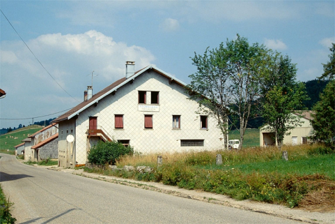 Façade latérale droite. © Région Bourgogne-Franche-Comté, Inventaire du patrimoine